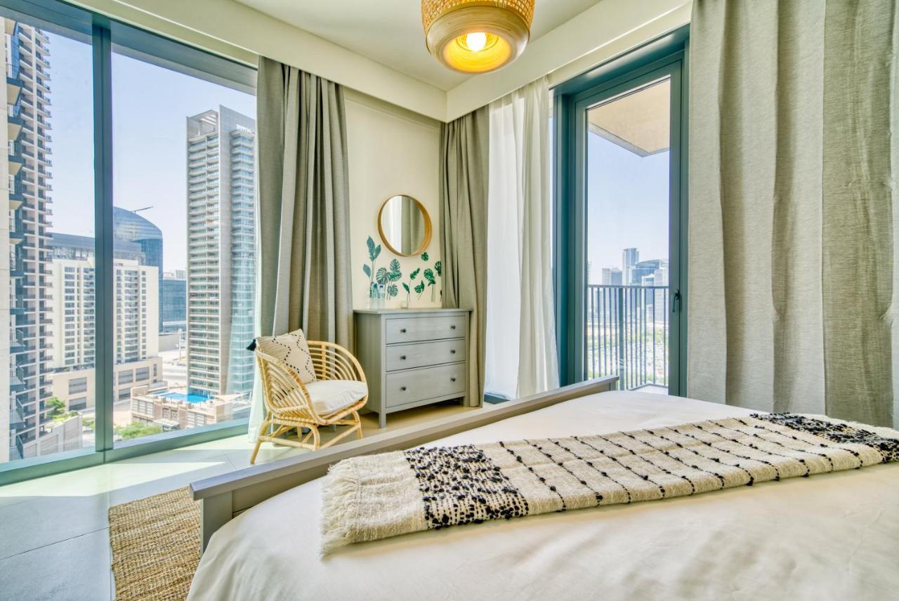 Incredible Views From This Classy Apt With Terrace Dubai Exterior foto