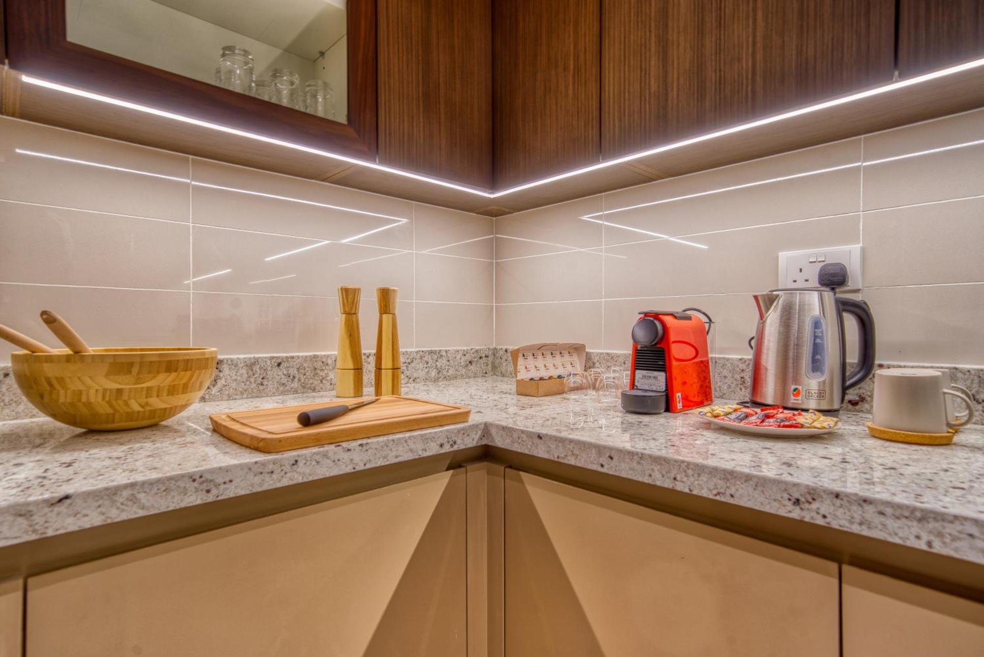 Incredible Views From This Classy Apt With Terrace Dubai Exterior foto